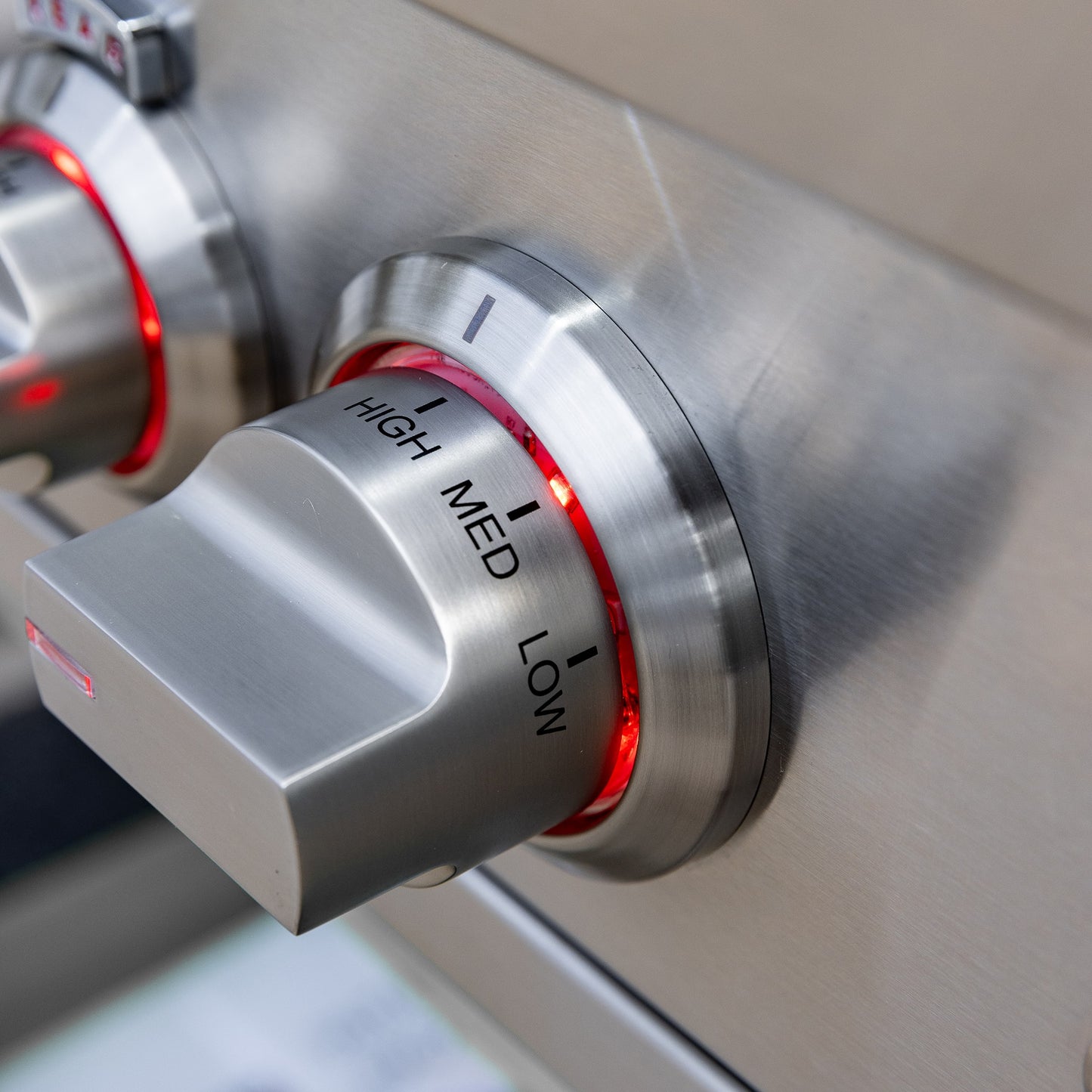 Sizzler Pro 40″ Built-in Grill