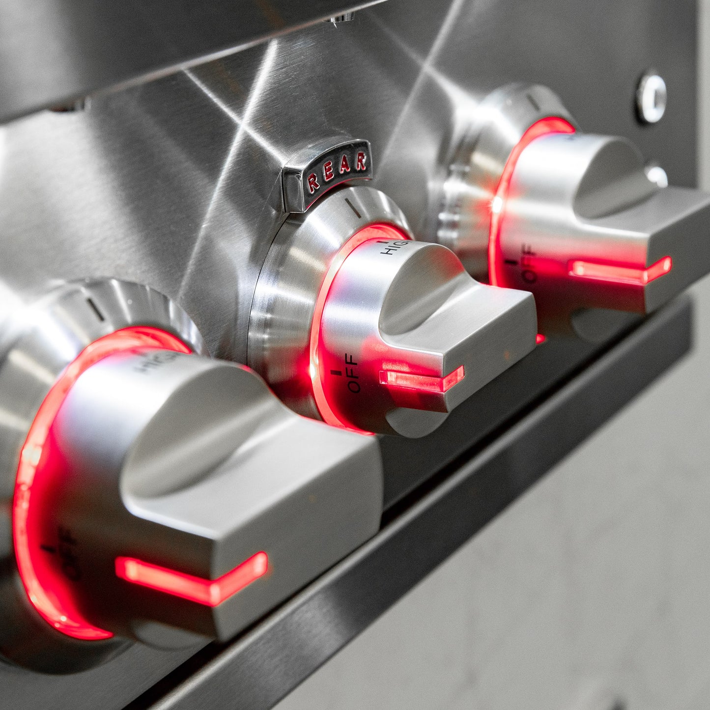 Sizzler Pro 32″ Built-in Grill