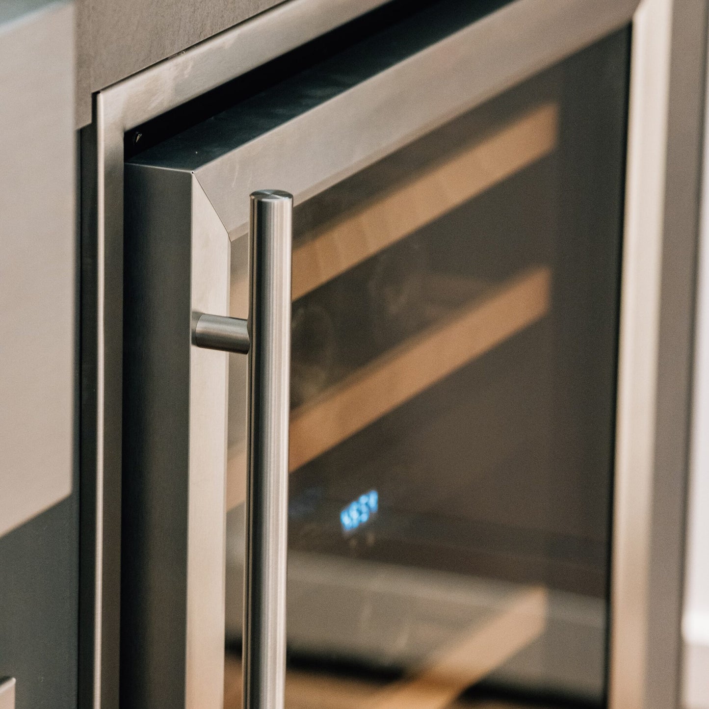 24″ 5.3 Cu. Outdoor Rated Dual Zone Wine Cooler