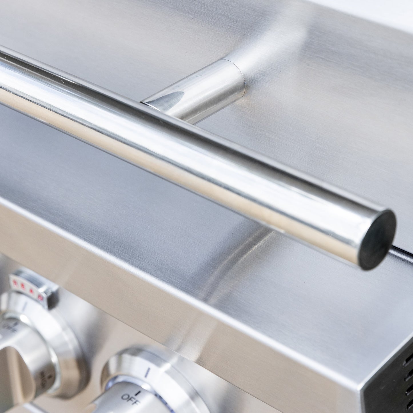 Sizzler Pro 32″ Built-in Grill