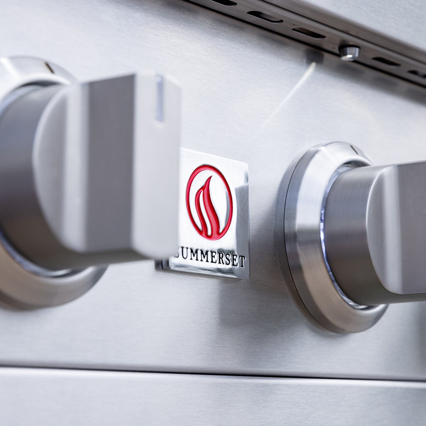 Sizzler Pro 32″ Built-in Grill