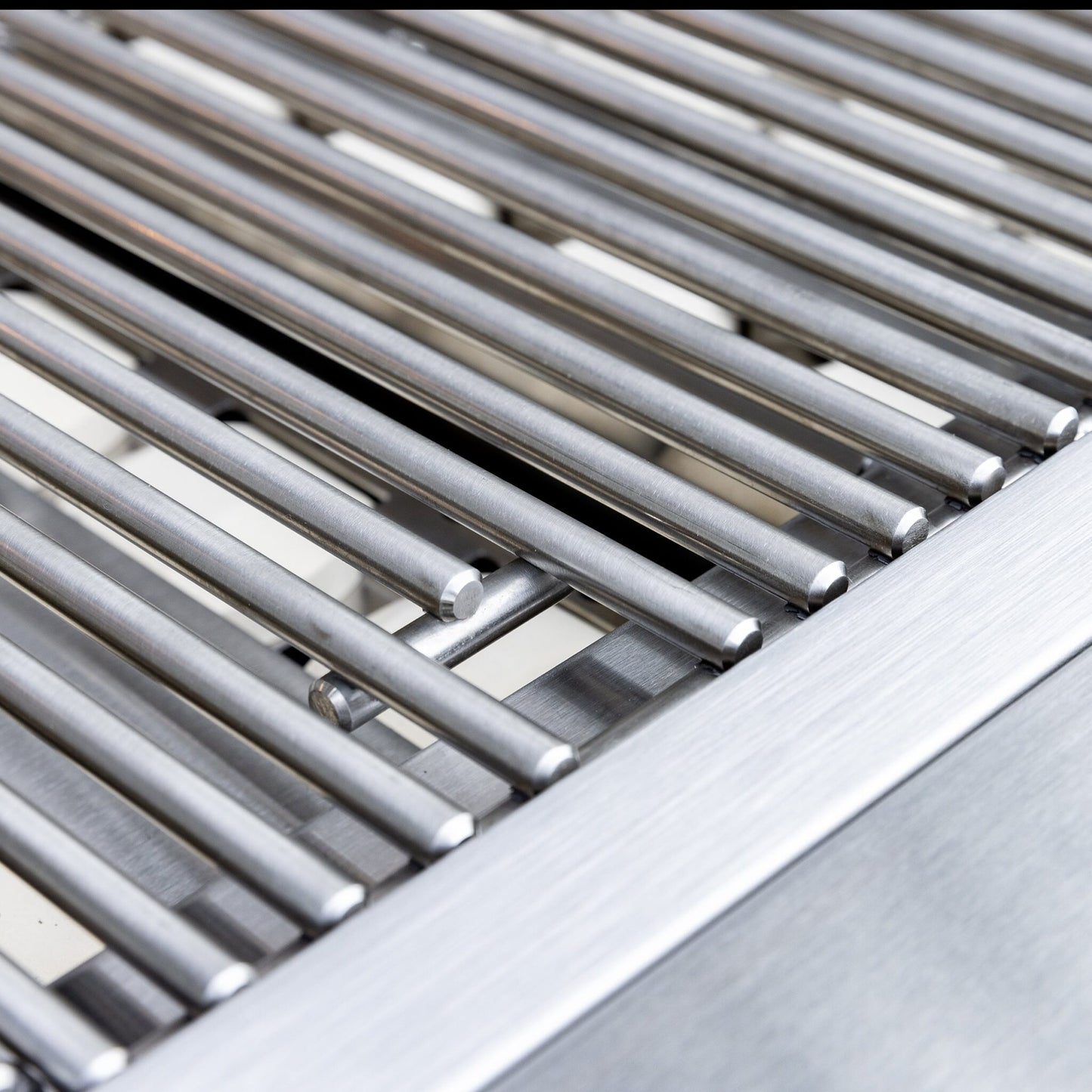 Sizzler Pro 32″ Built-in Grill