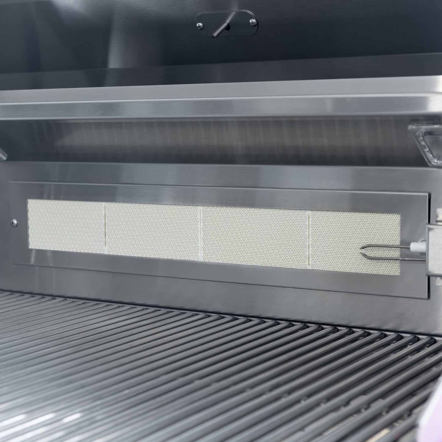 Sizzler Pro 32″ Built-in Grill