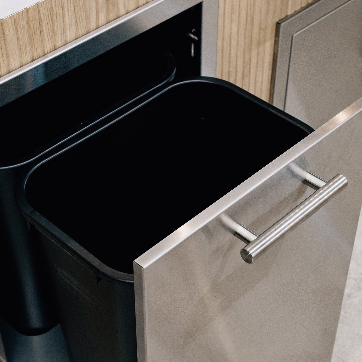 20″ 2-Bin Trash/Recycling Drawer