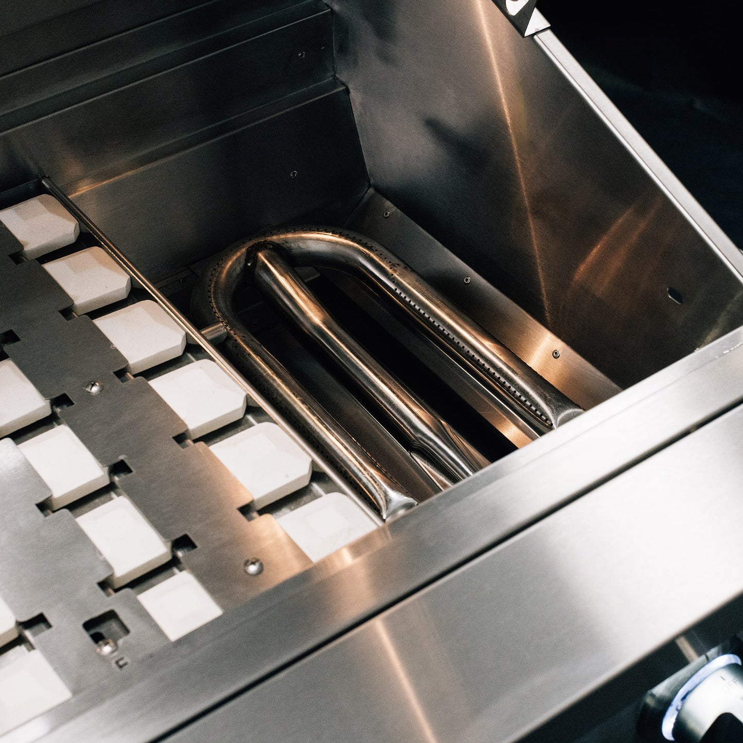 QUEST 42″ Built-In Grill
