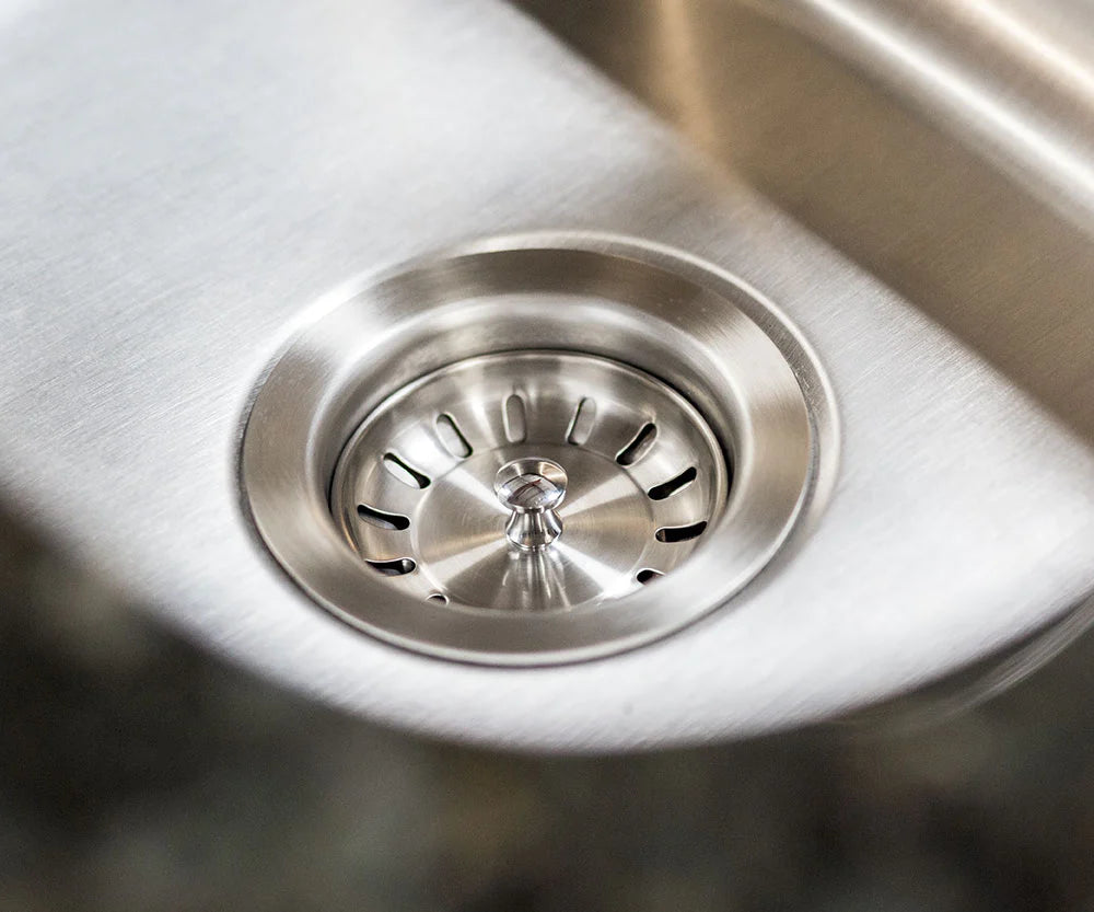 19" Undermount Sink & 360º Hot/Cold Faucet